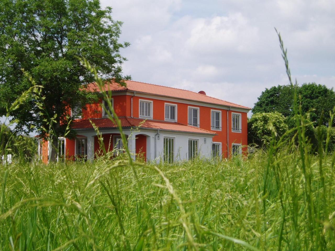 Weinhof Am Nussbaum Gasthof 3*