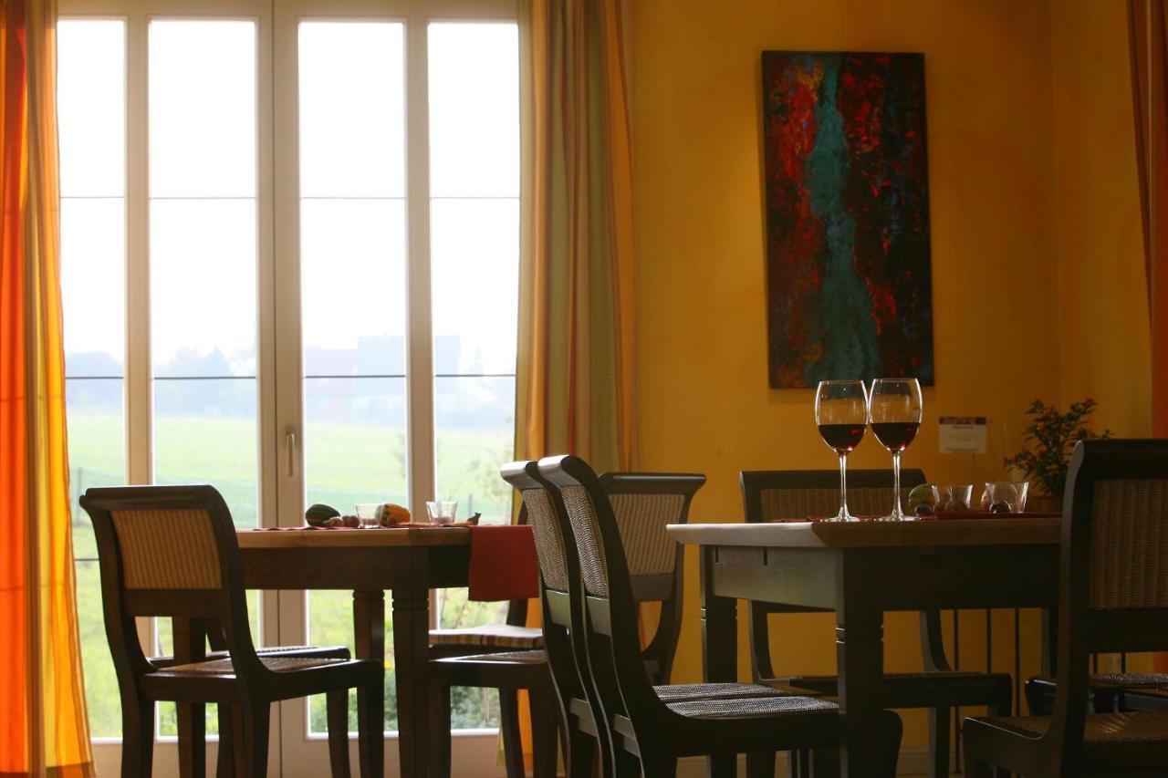 Weinhof Am Nussbaum Gasthof Willanzheim